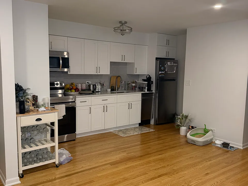 7201 W Wellington Ave #1H