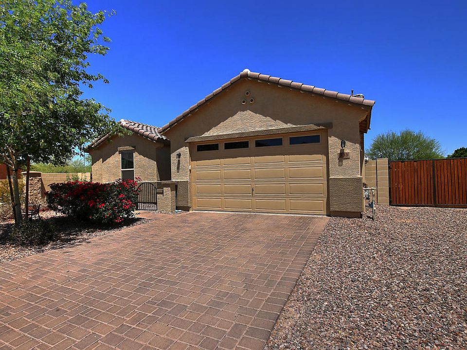 1st image of 733 S 163rd Dr