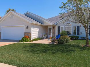 3701 Wine Way, Bloomington, IL