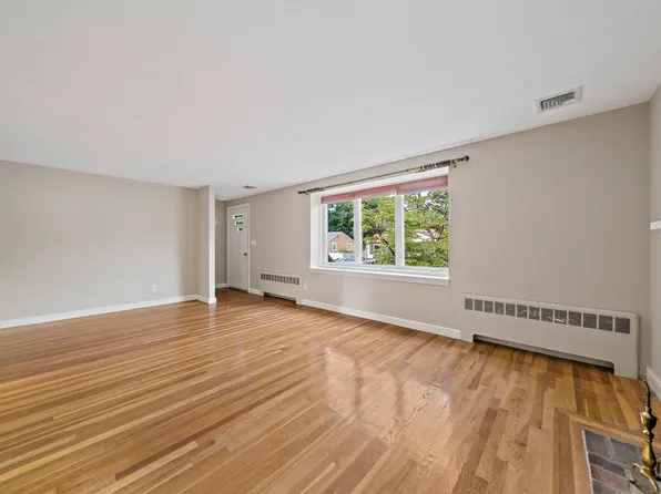 29 Thayer Cir, Randolph, MA 02368