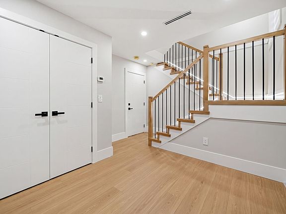 4th image of 5745 172nd St #102