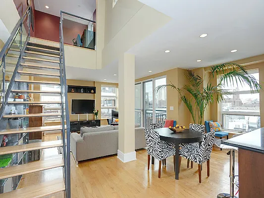 Sold by Sotheby's International Realty | media 19