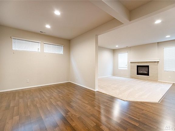 5th image of 1883 105th Ave E
