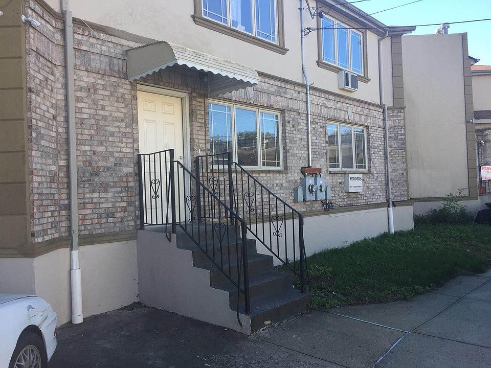 1st image of 577 Aztec Pl #1