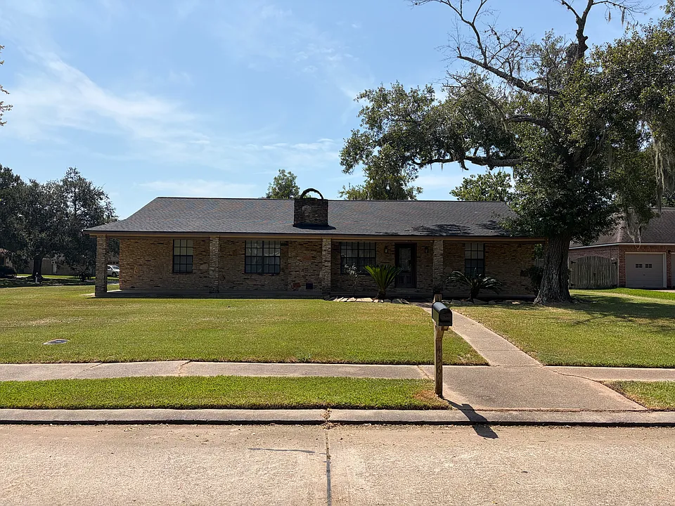 436 Huckleberry Dr