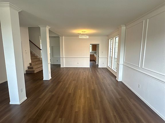 2nd image of 5212 Forest Lawn Dr