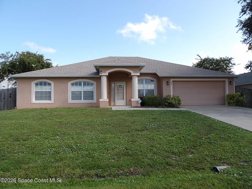 483 Entrada St SE