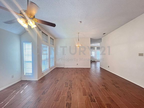 2nd image of 4413 Monte Vista Ln