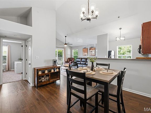 3rd image of 5302 Spring Creek Ln