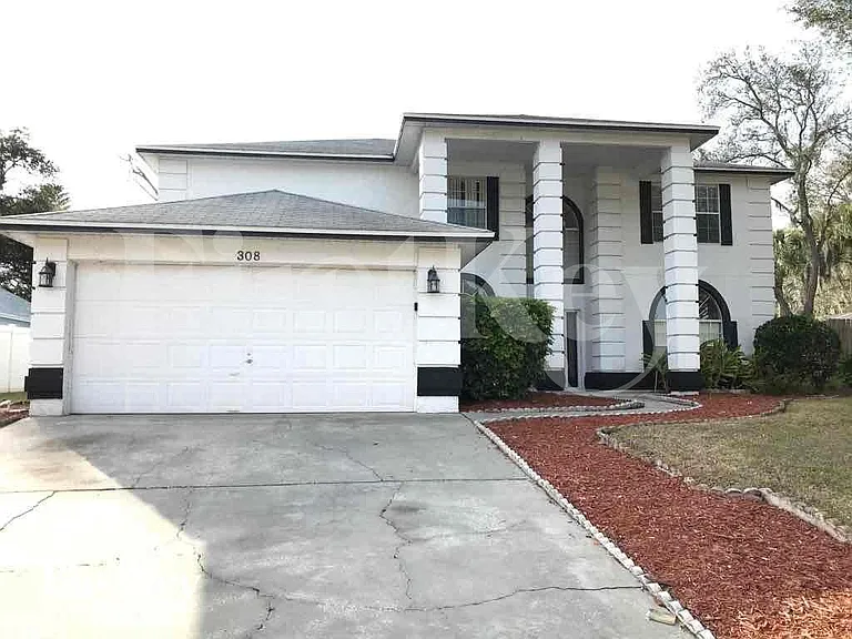 308 Forrest Crest Ct — Photo 1