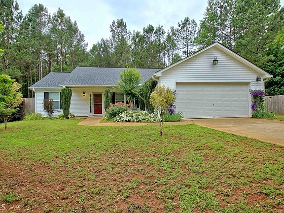 2nd image of 48 Akers Lake Dr