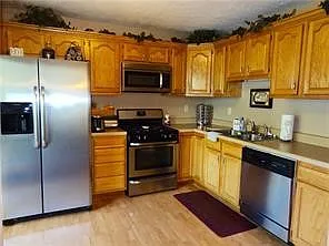 3 bed, 2.5 bath, $1,850 — Photo 4