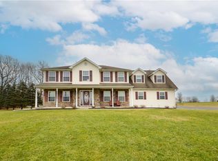 549 John Deere Dr, Sciota, PA 18354