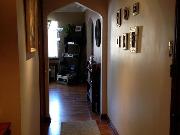 Hallway/Entryway
