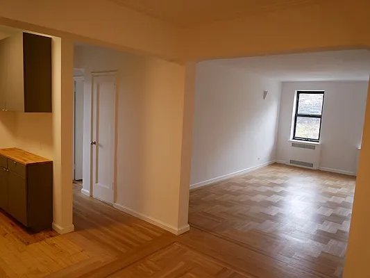 Rented by New Holland Residences | media 32