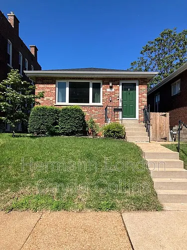 1233 Graham St Photo 1