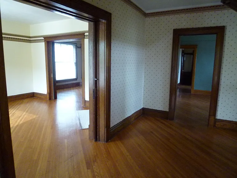 620 N College Ave — Photo 9
