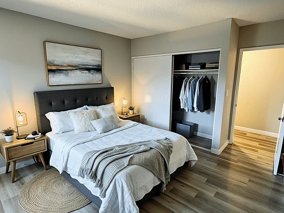 2nd image of 6740 Hayvenhurst Ave #217616