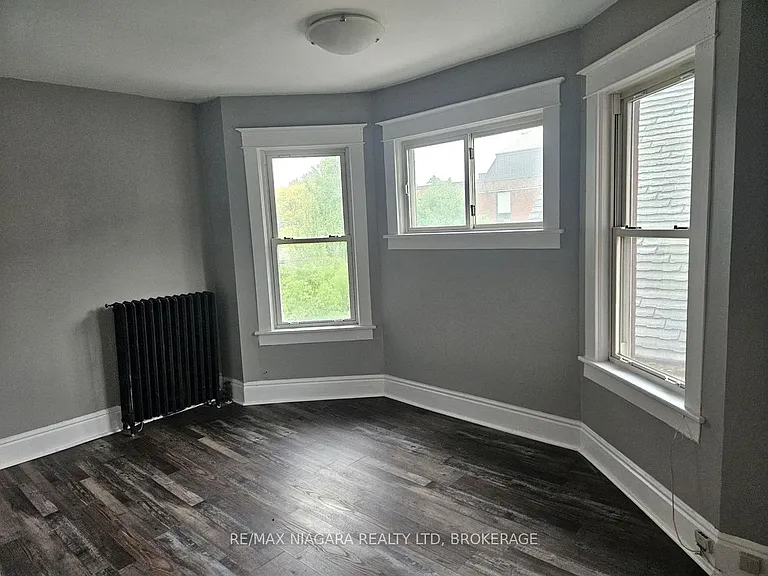 23 Avenue Pl #2 — Photo 5