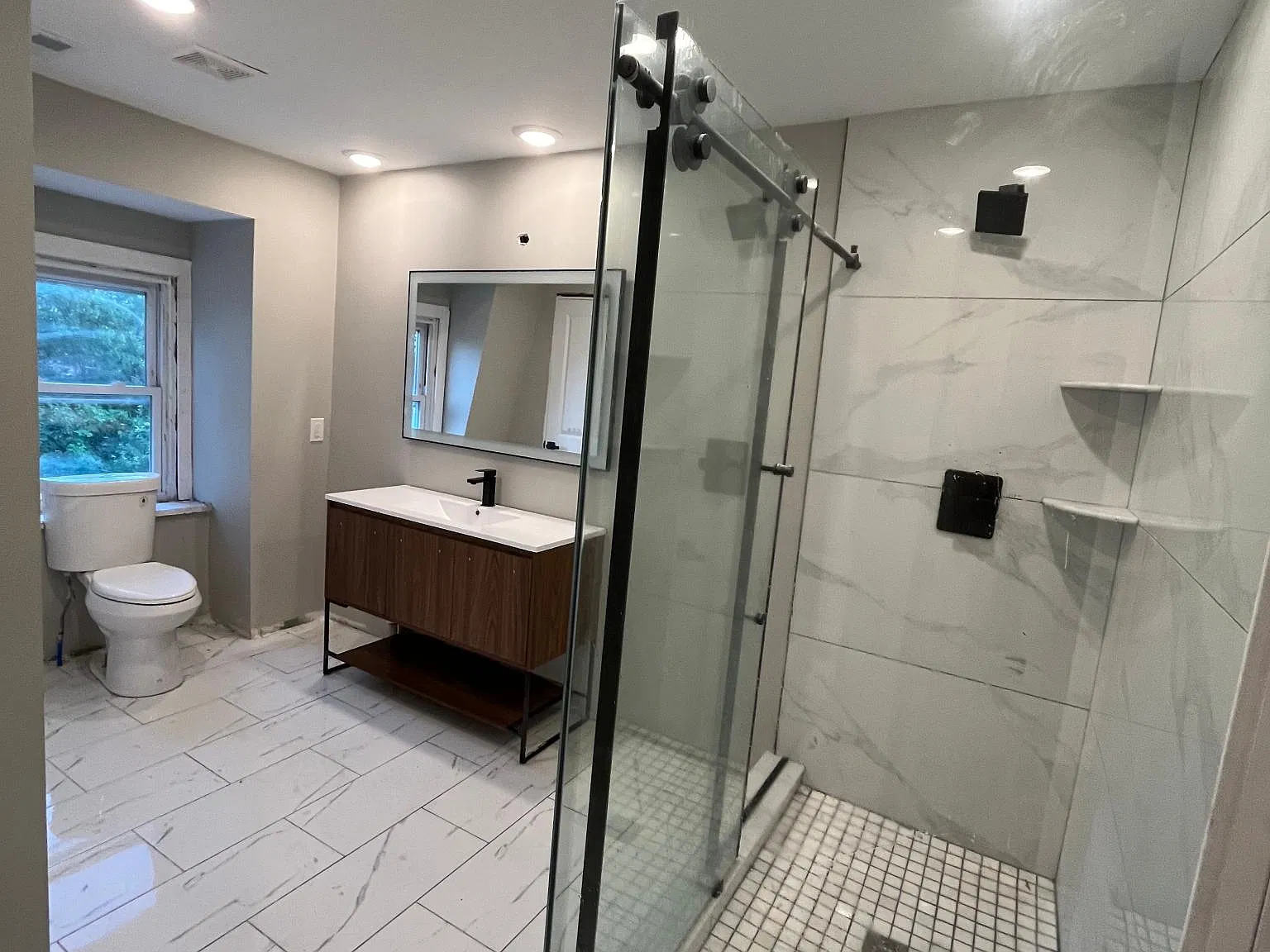 4815 Regent St — Photo 2