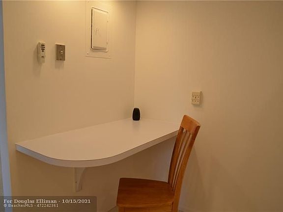 5th image of 6395-4 E Bay Club Dr