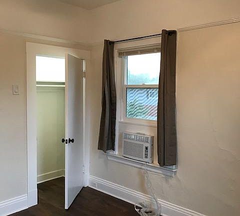 3rd image of 4103 22nd St APT B