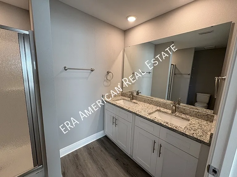 838 Fairview Dr — Photo 16