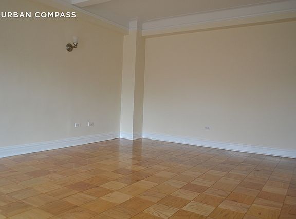 2nd image of 95 Christopher St #6H-*