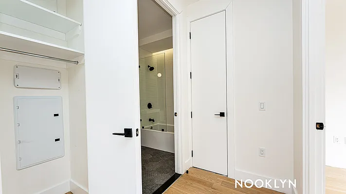 Rented by Nooklyn NYC LLC | media 18