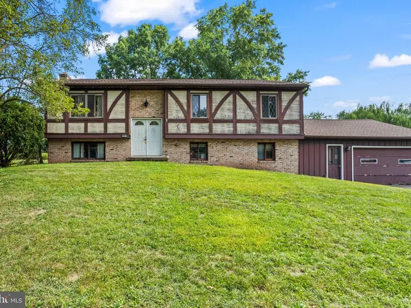 101 Sunrise Blvd, Elizabethtown, PA 17022