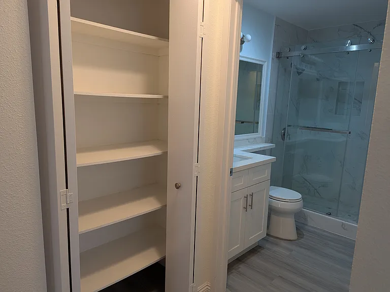 8308 Regents Rd #1E — Photo 15