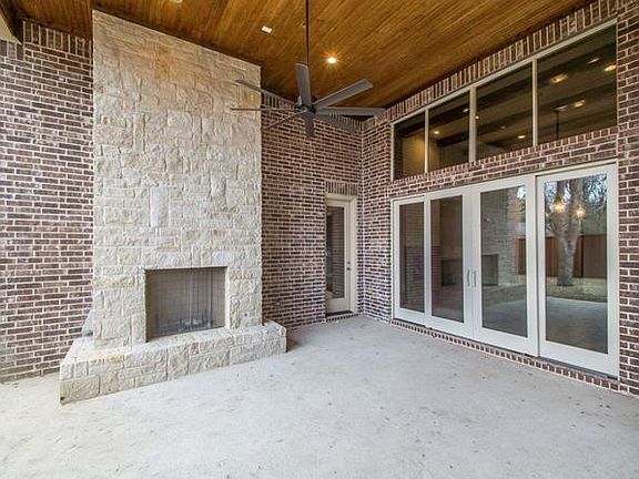 3rd image of 4823 Myerwood Ln