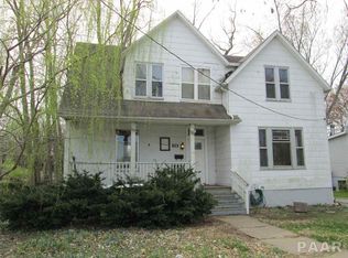 216 W Elm St, Canton, IL 61520