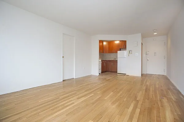 Rented by REAL New York | media 9