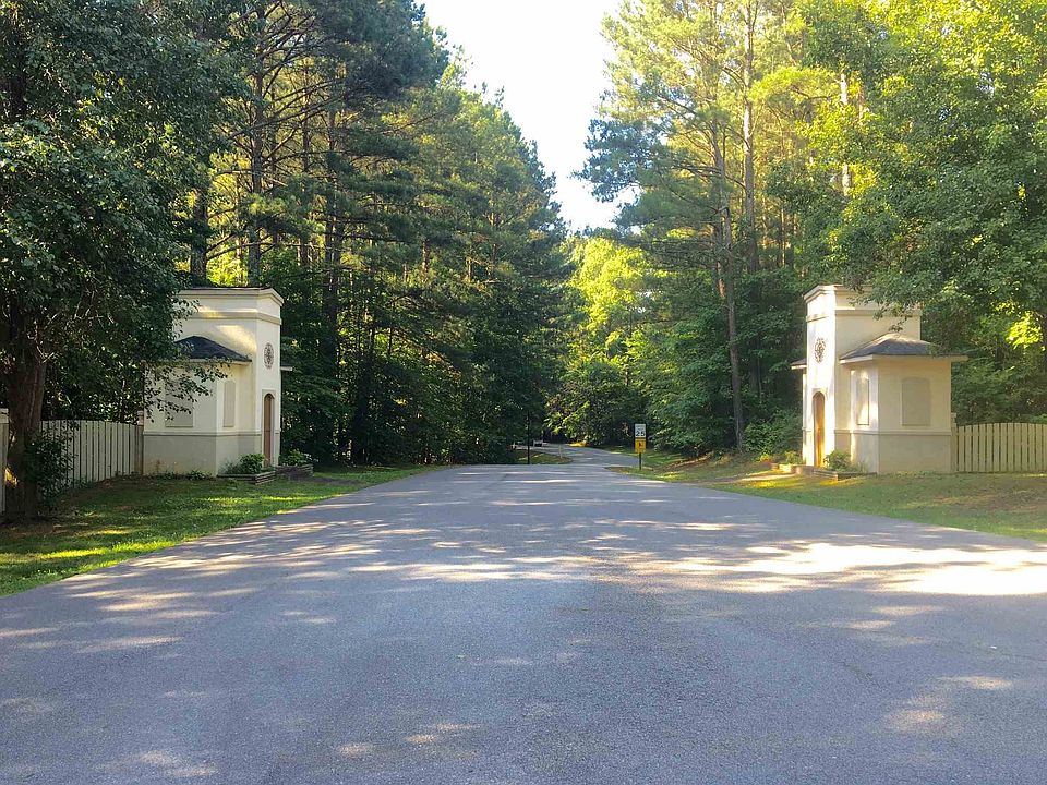 2nd image of 272 Lakeridge Dr #14