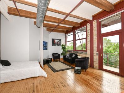 215 West Maple STREET #308, Milwaukee, WI, 53204