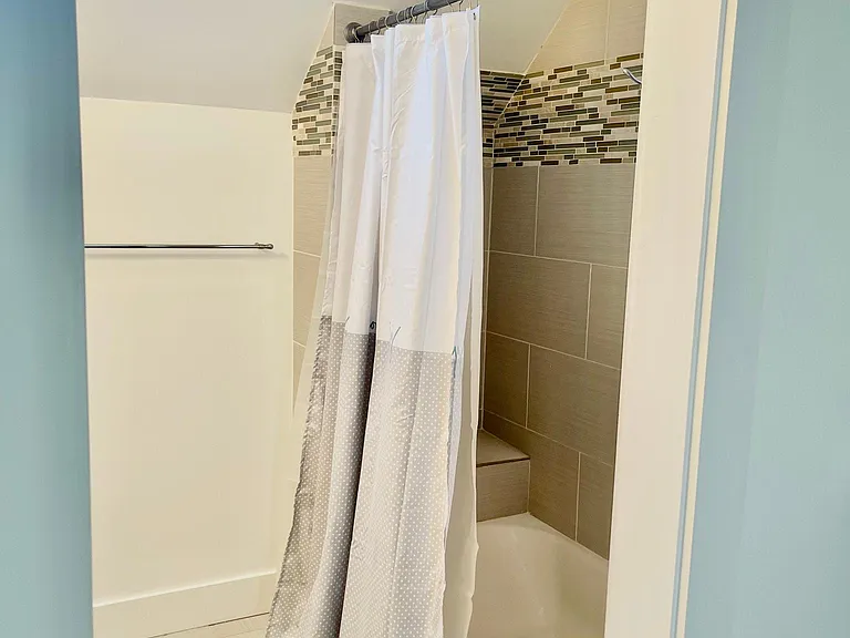 1399 N Druid Hills Rd NE — Photo 32