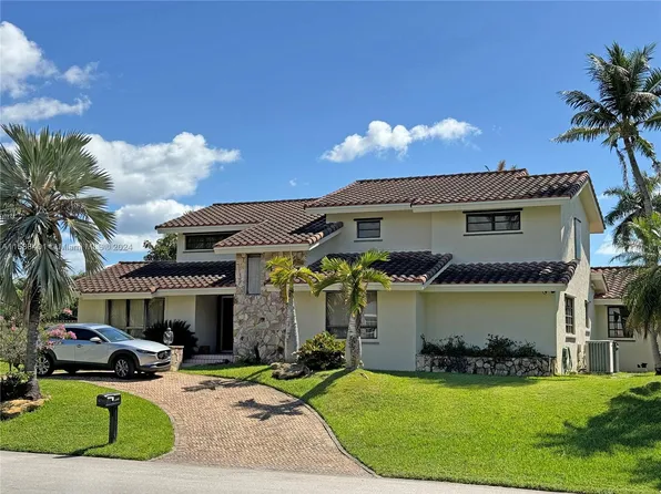 17745 SW 83rd Ct, Palmetto Bay, FL 33157