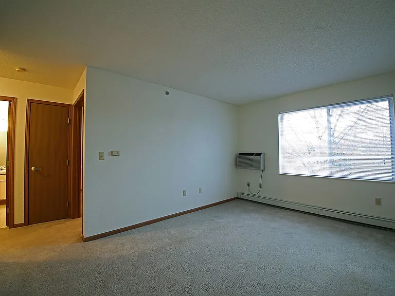 Hanley Place Senior Apartments — Photo 8