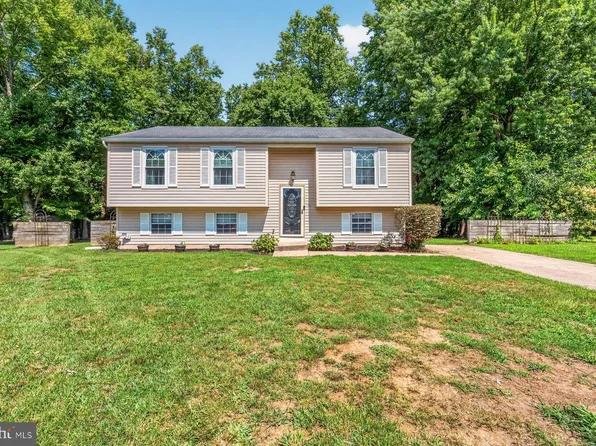425 Dawn Ct, Aberdeen, MD 21001