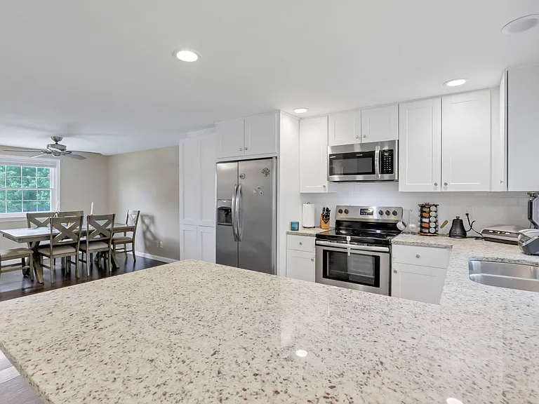 8752 Seabright Dr — Photo 44