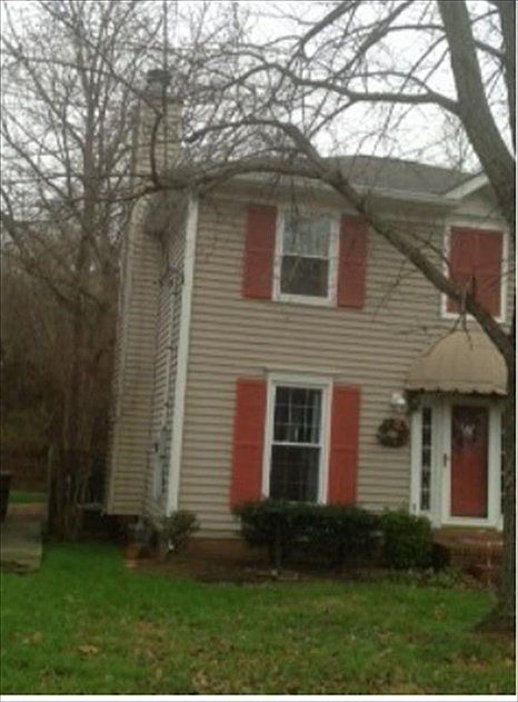 2nd image of 4905 Yorkshire Rd