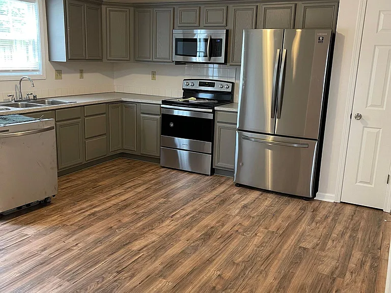 541 Rhodora Rdg — Photo 4