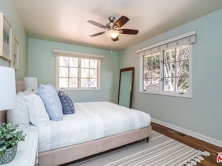 941 N Norman Pl — Photo 49