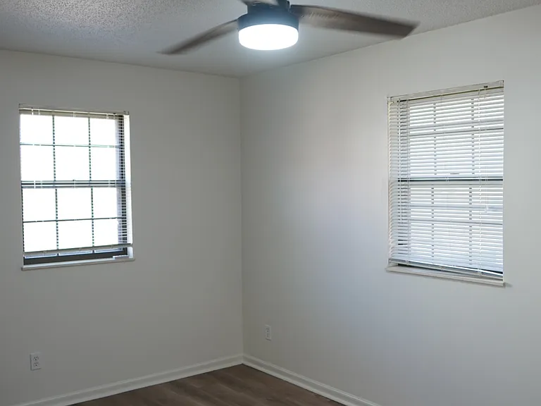 7035 N Holmes St #7035 — Photo 14