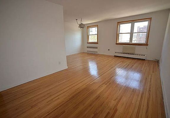 2nd image of 23-48 Broadway #4