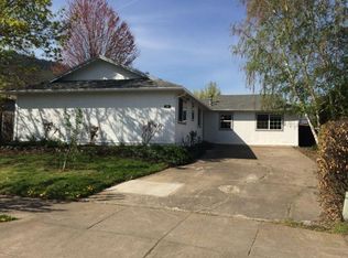 138 Faith Cir, Talent, OR 97540