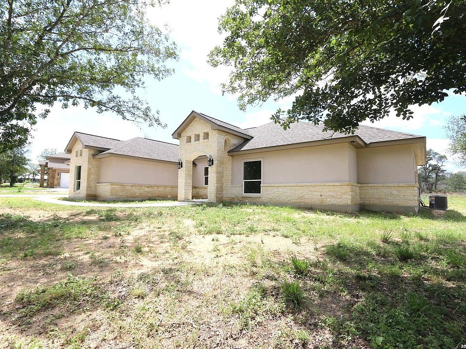 1st image of 193 Oak Fields Dr