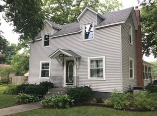 719 12th St, Erie, IL 61250