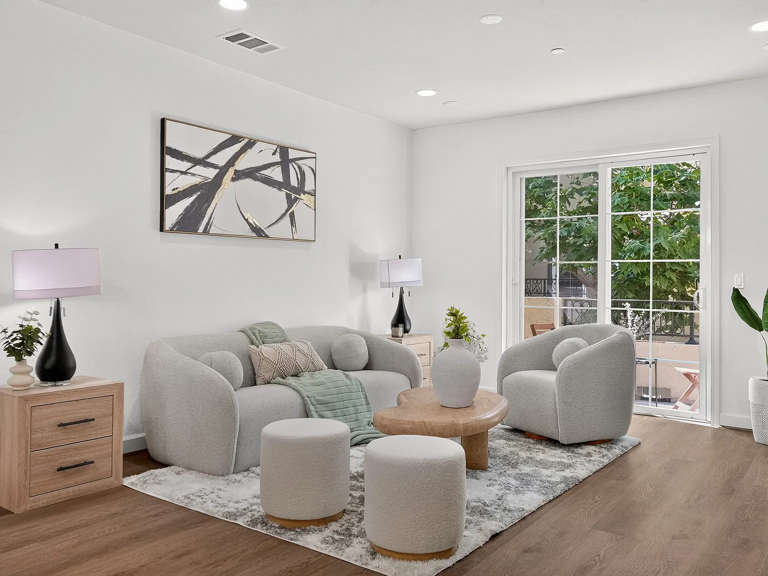 3 bed, 3.5 bath, 1548 sqft, $6,200 — Photo 3